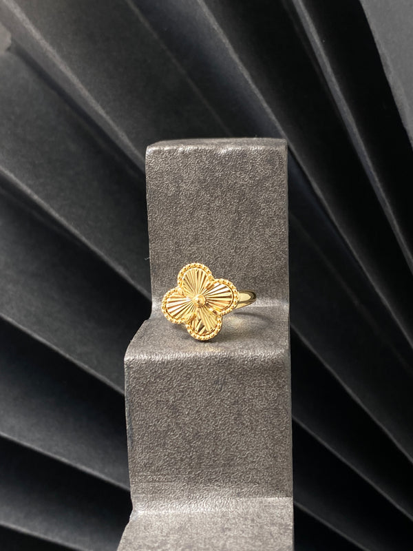 ANILLO CLOVER DIAMANTADO GOLDEN